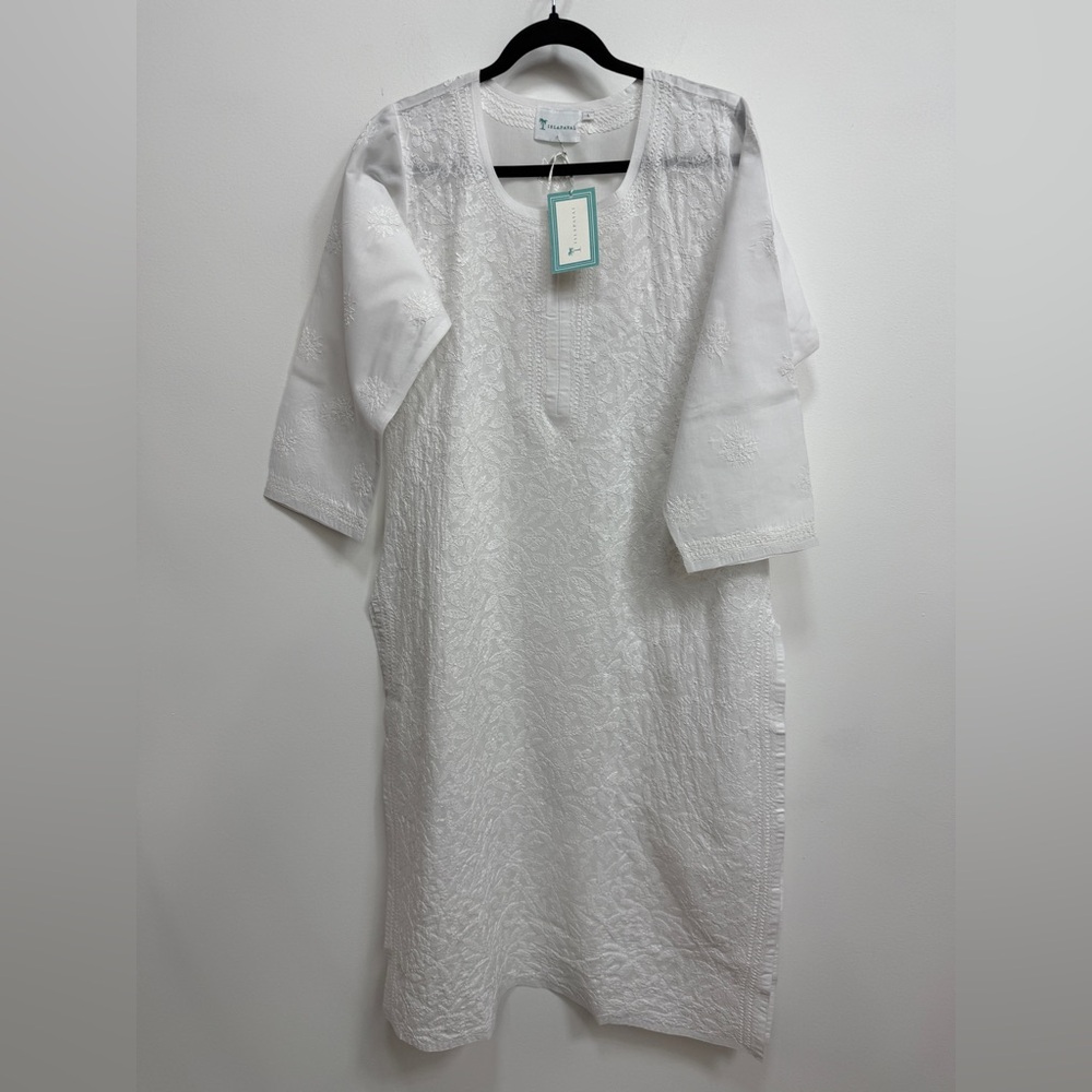 Isla Payal Elegant White Embroidered Dress, NWT, size large